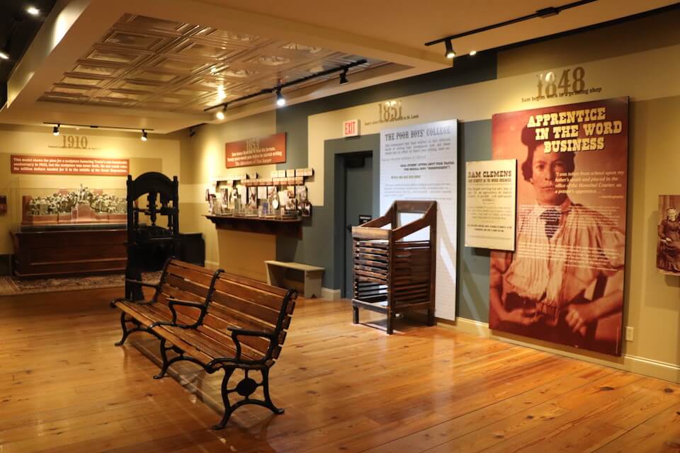 Mark Twain Interpretive Center