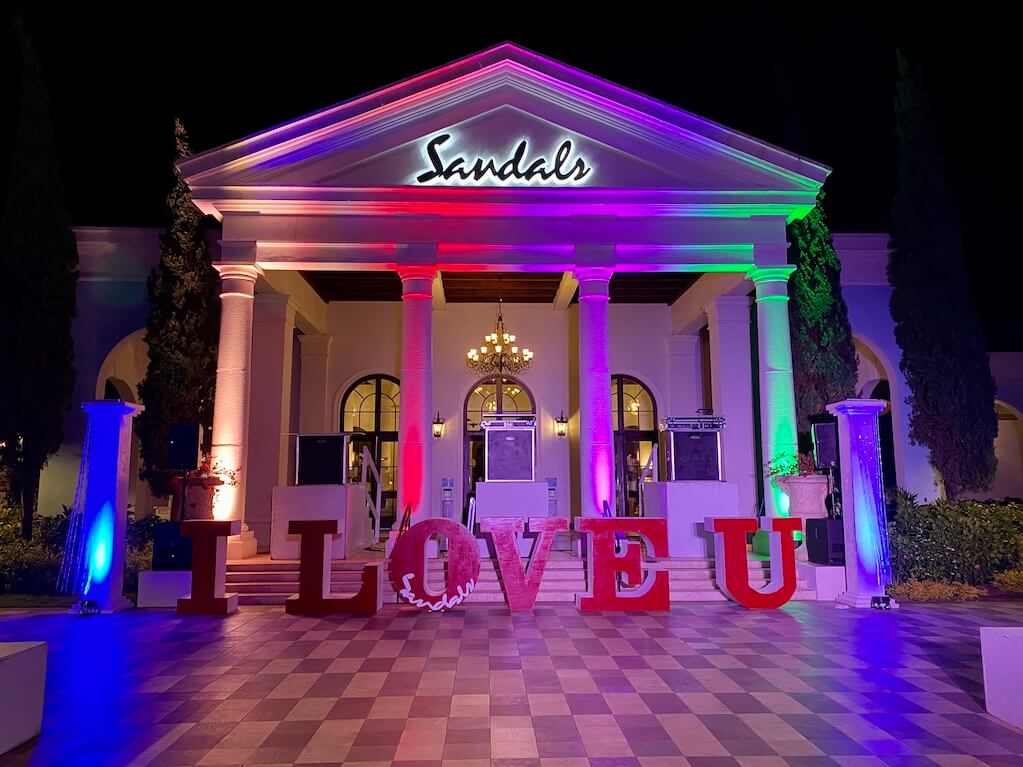 Sandals South Coast - I Love You sign