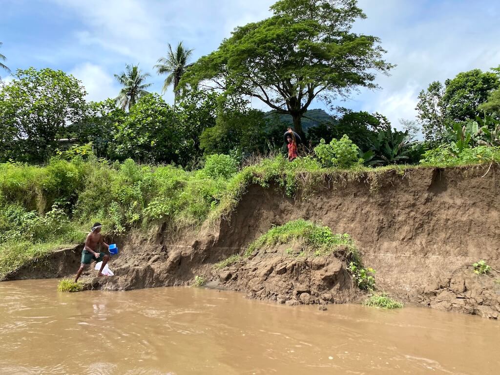 Scenery along the Sigatoka River